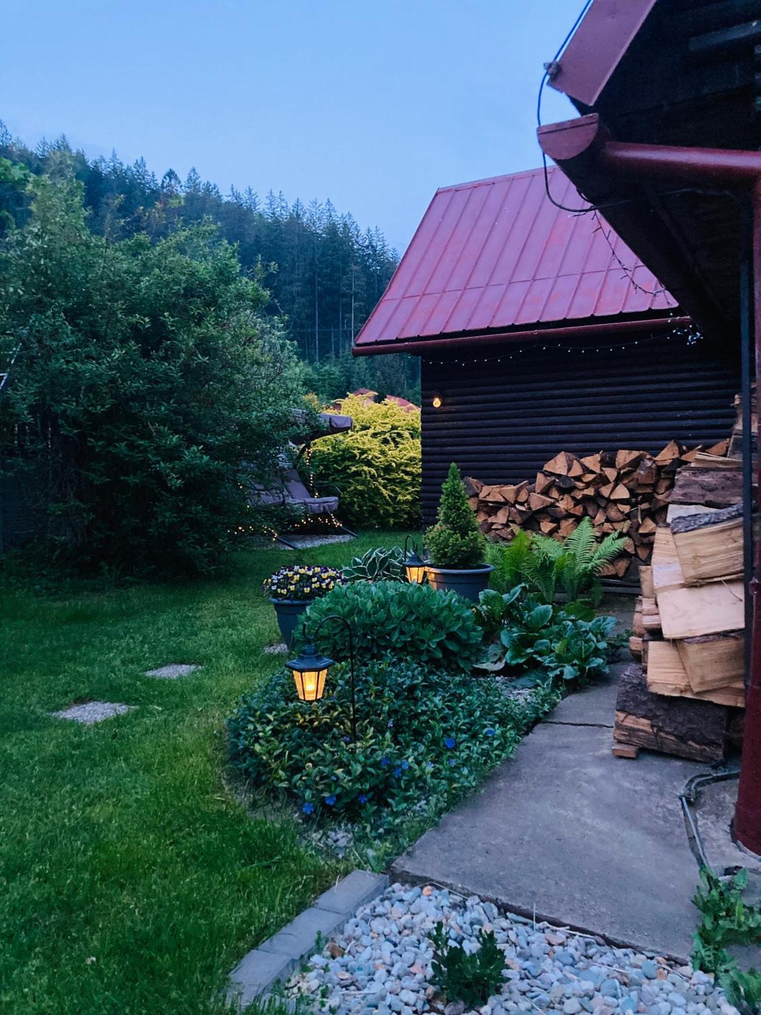 Utulna Chaloupka Na Valassku Valašská Bystřice المظهر الخارجي الصورة